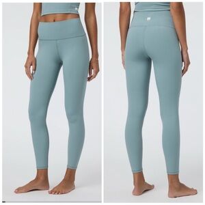 Vuori Women’s Inversion Rib Mist Blue leggings Small